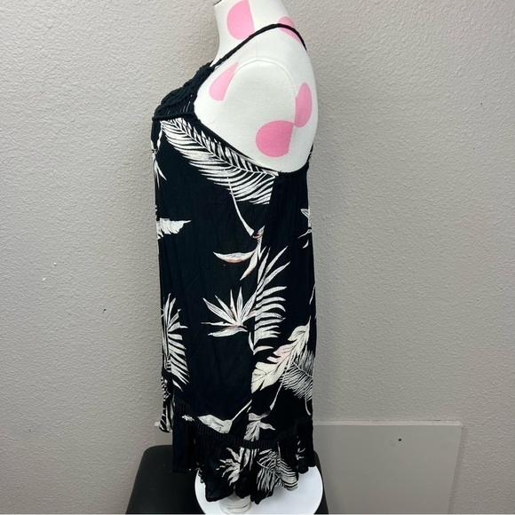 𝅺Volcom Shello Dress in Black Sz XS - Picture 3 of 9